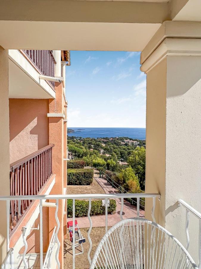 Azure Escape Apartment